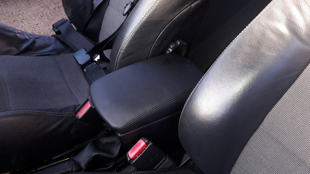 MG ZR Centre Arm Rest WITH USB PORTS AND INTERNAL LIGHTS