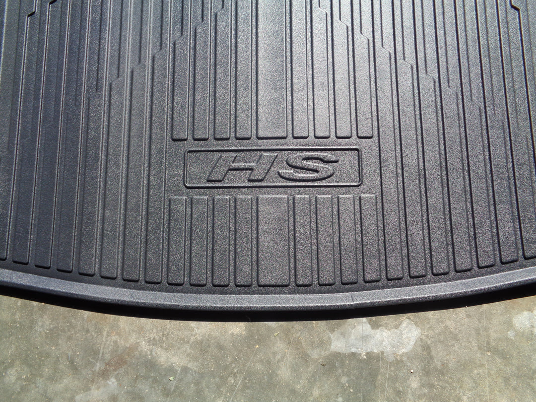 MG HS GENUINE HEAVY DUTY BOOT LINER WITH EMBOSSED HS LOGO (UNIQUE TO U ...