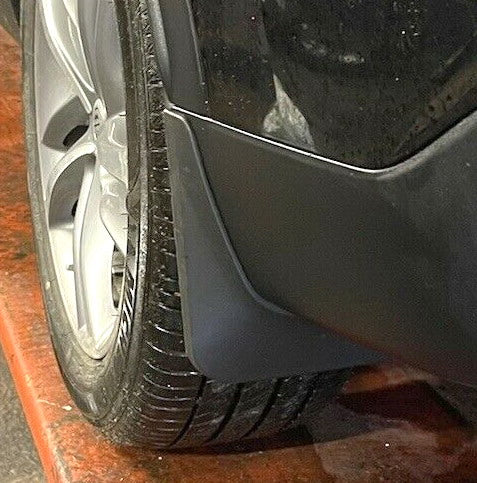 MG HS GENUINE SET OF 4 MUDFLAPS SPECIFICALLY FOR 2025 MODELS (UNIQUE TO US)