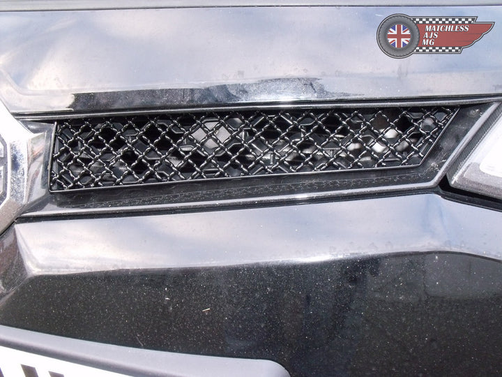 MG6 Mesh Grille Set  Matt Black and Black Gloss