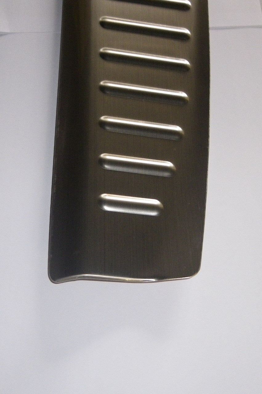 MG 3 Stainless Rear Sill Protector – MG & AMC Parts & Accessories