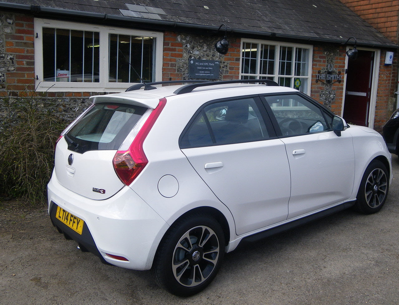 MG3 Roof Rails – MG & AMC Parts & Accessories