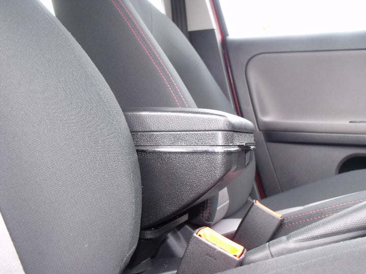 MG 3 Centre Console Armrest With Storage Box and Rear Ashtray